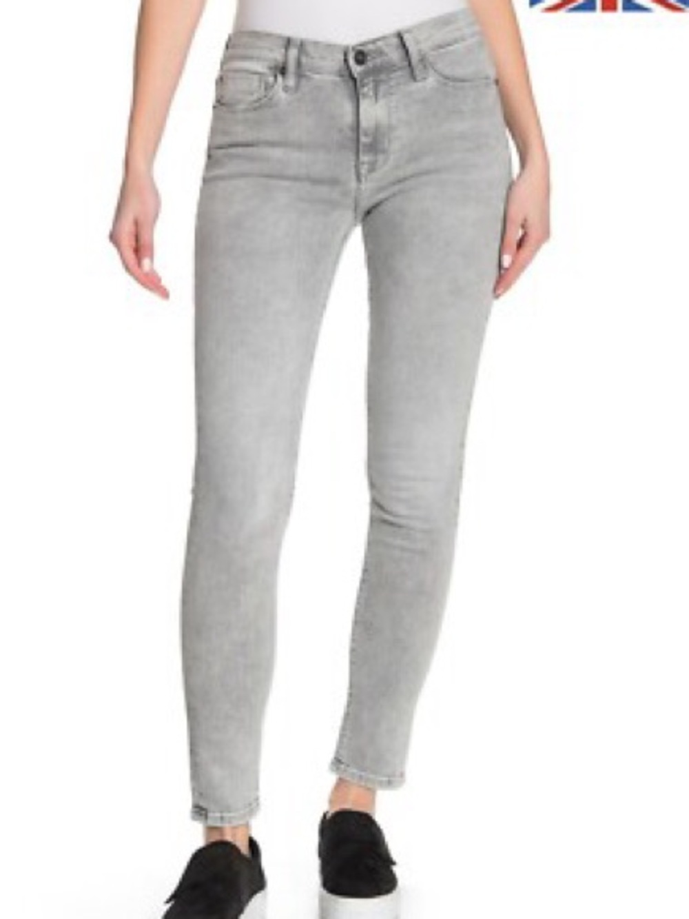 Hudson Jeans Women’s Light Gray Slim Straight Jeans